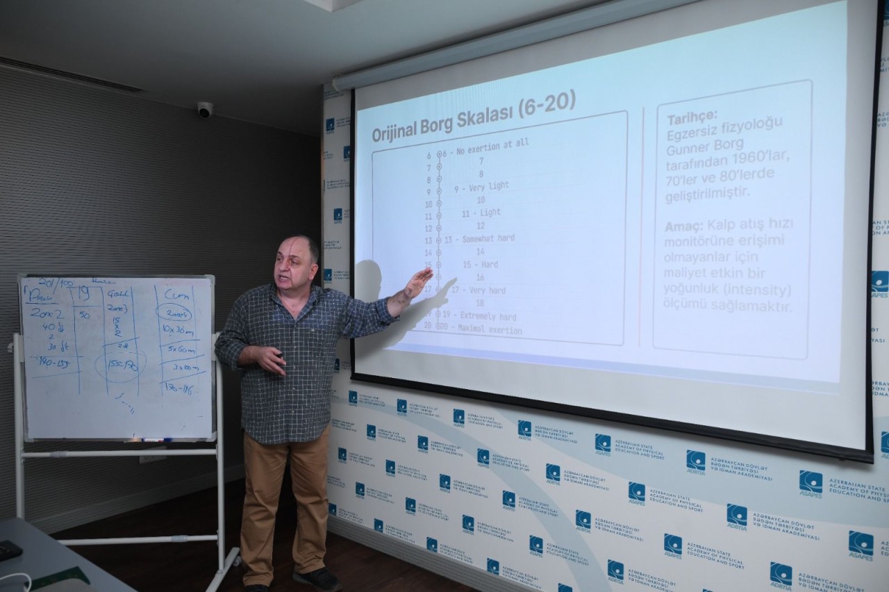 Türkiyəli dosent İdman Akademiyasında təlim keçdi - FOTOLAR